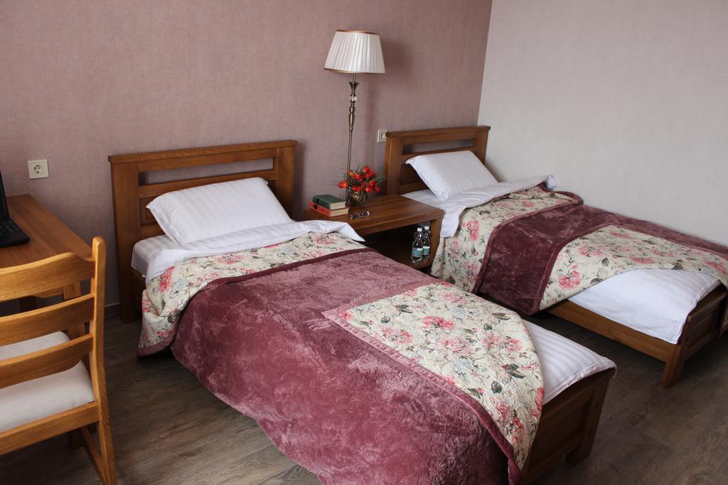 Отель Barin House Сумы Экстерьер фото